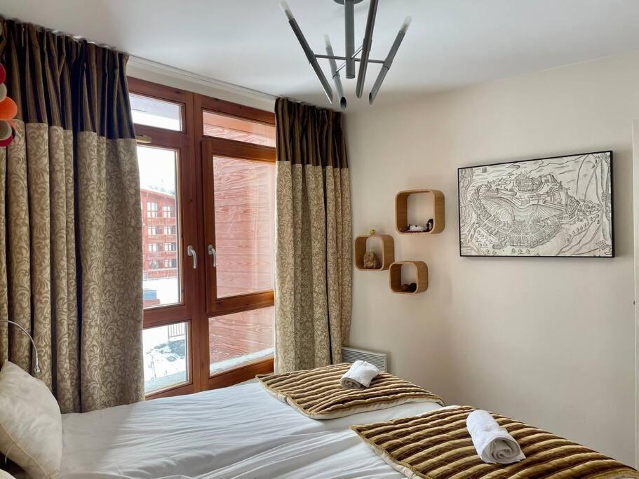 Confort Et Espace Pour Cet Appartement Duplex De 100 M2 Avec Grand Sejour Expose Sud Avec Cheminee, 4 Chambres , Acces Direct Aux Pistes De Ski Et Au Golf Dans La Residence Edenarc Avec Piscine, Jacuzzi Et Spa 부르생모리스 외부 사진